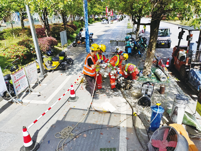  顺平UV-CIPP紫外光固化修复